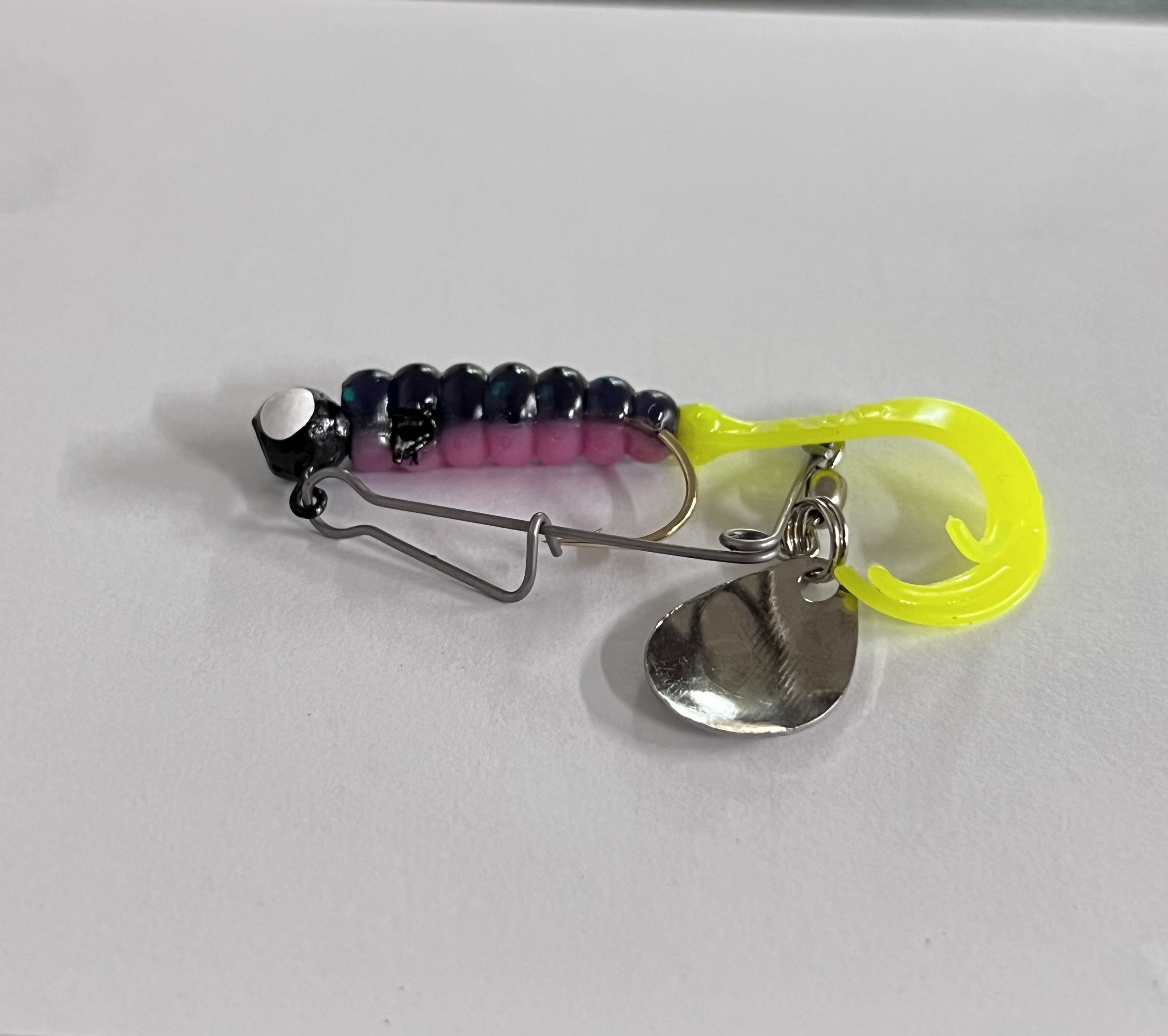 25ct PEARL WHITE 2 BEETLES Beetle Spin Bodies Crappie Fishing Lures Perch  Bass